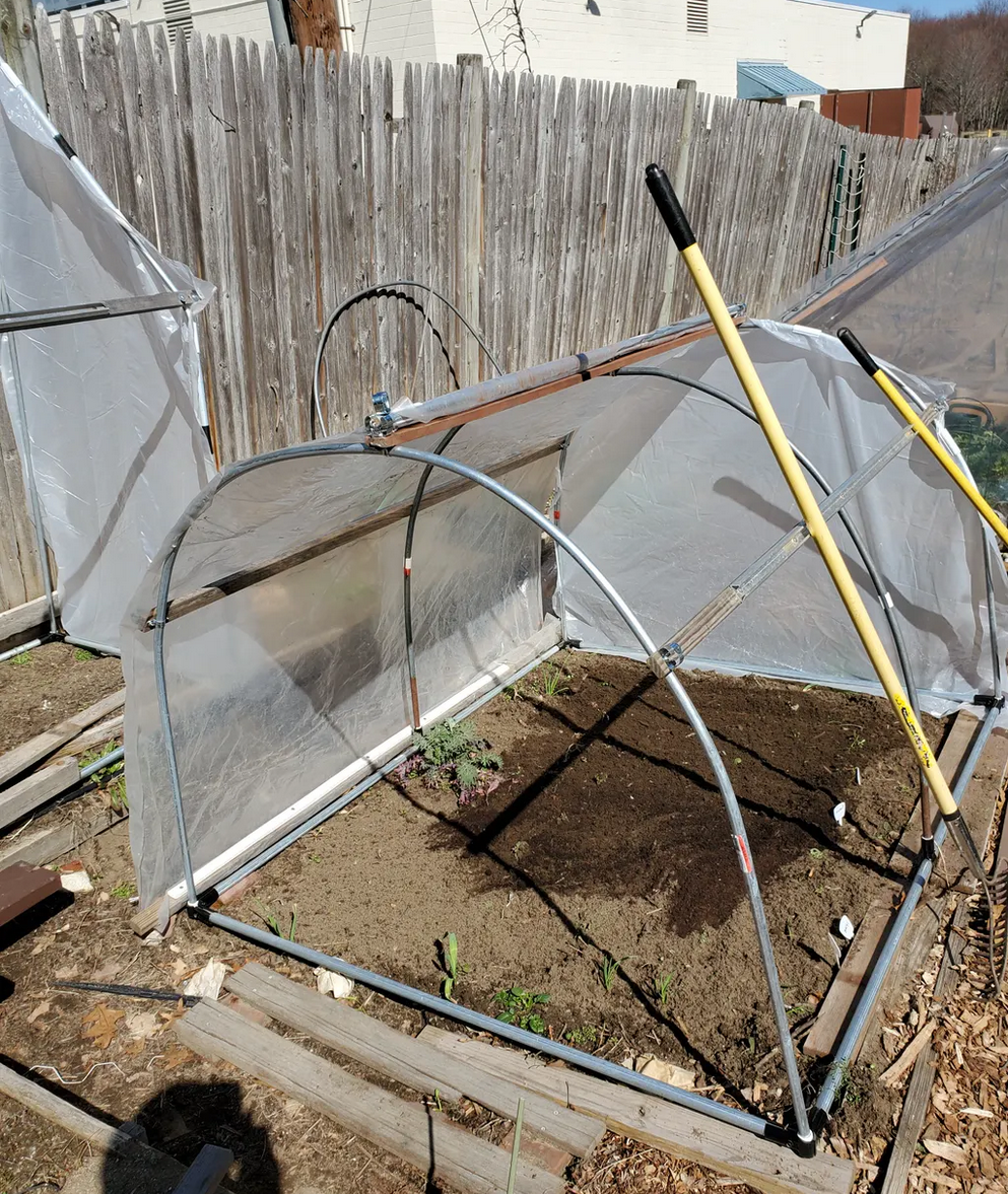 Six Creative Garden Projects Made From EMT Conduit | Maker Pipe Monday - 045