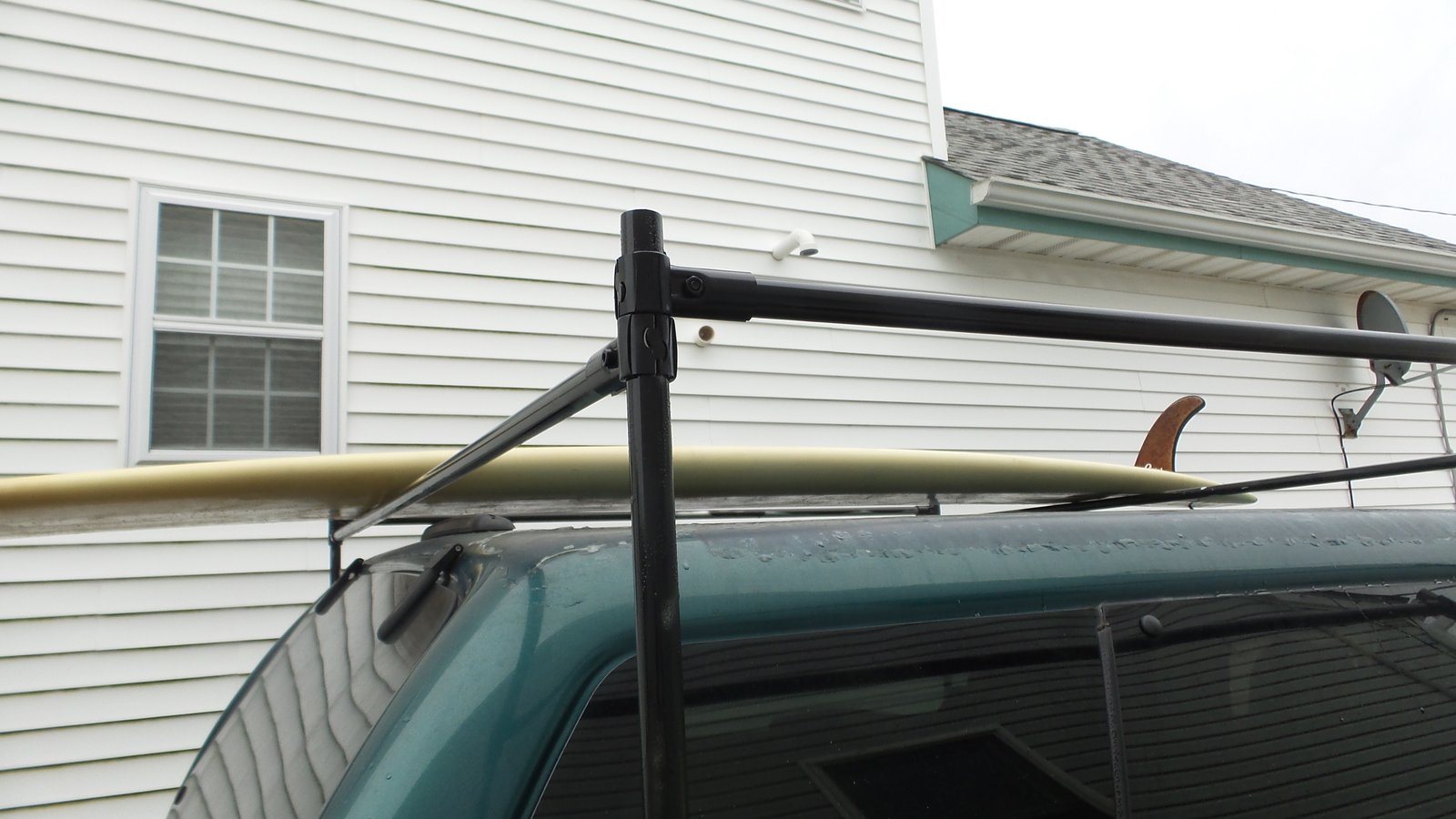 Over Cap Truck Surboard Rack