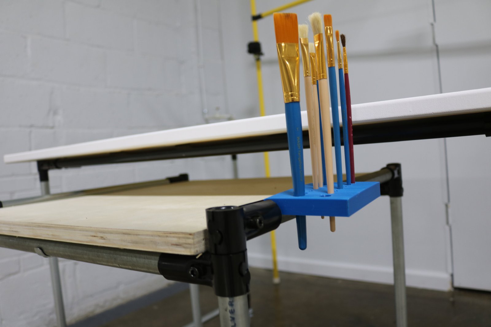 Canvas Painter Workstation Ideas